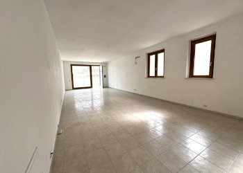 Foto 3 - Locale Commerciale SS16
 
snc, Altidona - foto 3