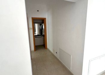 Foto 6 - Locale Commerciale SS16
 
snc, Altidona - foto 6