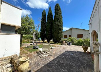 Foto 16 - Locale Commerciale Via Mannocchi Tornabuoni
 
snc, Altidona - foto 16