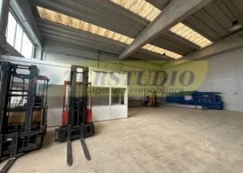 Foto 2 - Capannone Via Briantea
snc, Mapello - foto 2