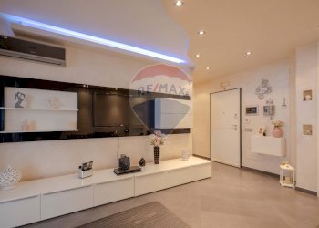 Bagno - Trilocale Via Francesco Del Core
 
7, Bari - foto 5