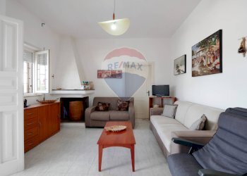 Soggiorno - Villa a Schiera Via Lisbona
 
37, Carovigno - foto 2