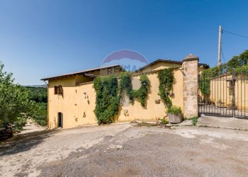 Edificio - Rustico Strada Provinciale 1 Bis - Contrada Dagala - Via della Cartiera
 
15, Carini - foto 1