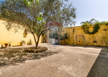 Corte - Rustico Strada Provinciale 1 Bis - Contrada Dagala - Via della Cartiera
 
15, Carini - foto 2