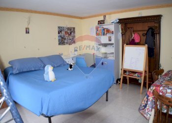 Camera / camera da letto - Independent house Via Agnone
 
117, Lentini - photo 8