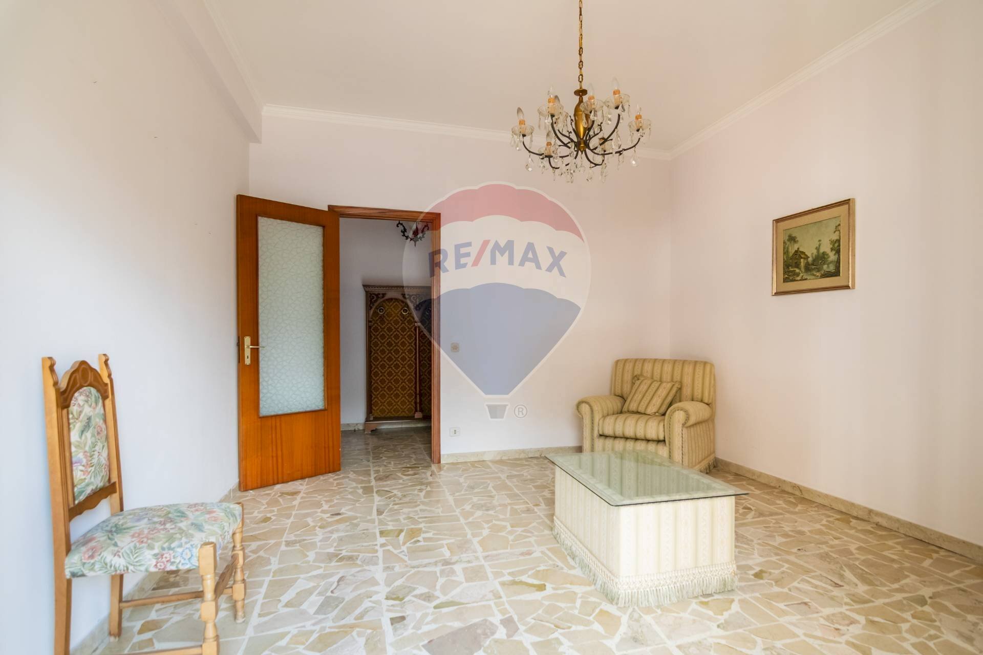 Soggiorno - Apartment Via Dei Piccioni
 
15, Catania - photo 3