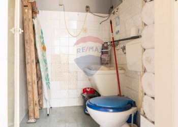 Lavanderia esterna - Appartamento Via Dei Piccioni
 
15, Catania - foto 23