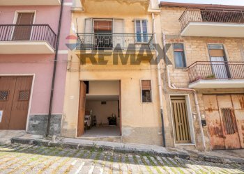 Edificio all\'aperto - Independent house Via Marco Minghetti
 
123, Grammichele - photo 1