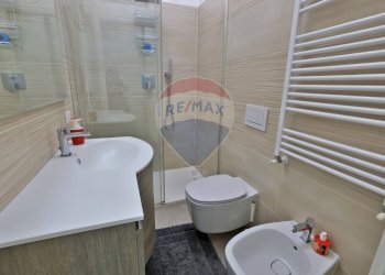Bagno - Three-room apartment Via Giusti
 
8, Bollate - photo 11