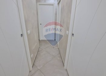 Hall / corridoio - Three-room apartment Via Giusti
 
8, Bollate - photo 15