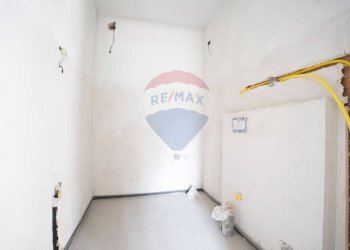 Stanza vuota - Quadrilocale VIA CAPANNINI
 
32, Serra de' Conti - foto 11