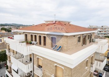Edificio all\'aperto - Appartamento Piazzale Cefalonia
 
12, Senigallia - foto 58