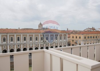Balcone - Appartamento Piazzale Cefalonia
 
12, Senigallia - foto 10