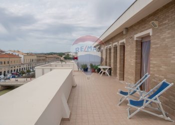 Terrazza - Appartamento Piazzale Cefalonia
 
12, Senigallia - foto 18