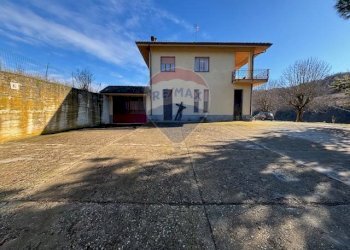 Casa all\'aperto - Casa indipendente Borgata Pianezzo
 
6, Dogliani - foto 1