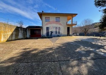 Casa all\'aperto - Casa indipendente Borgata Pianezzo
 
6, Dogliani - foto 3