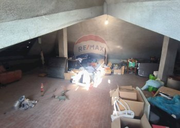 Stanza vuota - Casa indipendente Borgata Pianezzo
 
6, Dogliani - foto 10