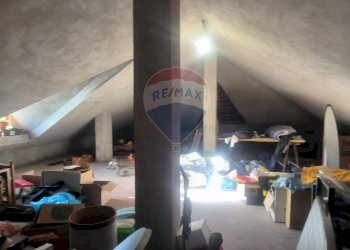 Dispensa di stoccaggio - Casa indipendente Borgata Pianezzo
 
6, Dogliani - foto 11