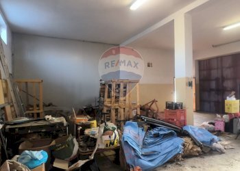 Dispensa di stoccaggio - Casa indipendente Borgata Pianezzo
 
6, Dogliani - foto 51