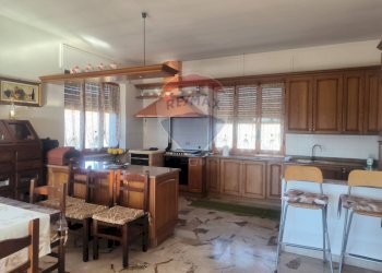 Cucina - Casa indipendente Borgata Pianezzo
 
6, Dogliani - foto 80