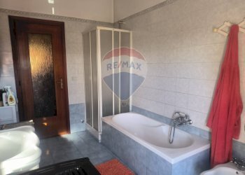 Bagno - Casa indipendente Borgata Pianezzo
 
6, Dogliani - foto 87