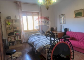 Camera / camera da letto - Casa indipendente Borgata Pianezzo
 
6, Dogliani - foto 92