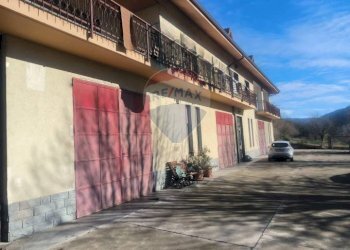 Edificio all\'aperto - Casa indipendente Borgata Pianezzo
 
6, Dogliani - foto 95