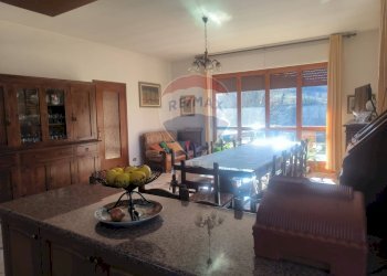 Sala da pranzo - Casa indipendente Borgata Pianezzo
 
6, Dogliani - foto 115