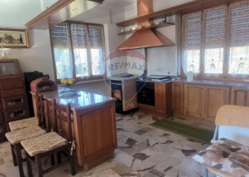 Cucina - Casa indipendente Borgata Pianezzo
 
6, Dogliani - foto 117