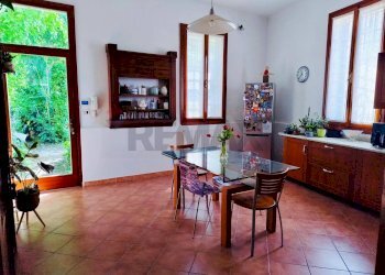 Sala da pranzo - Villa Via Maffei
 
26/22, Stienta - photo 23