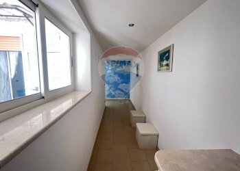 Hall / corridoio - Trilocale Napoli - foto 14