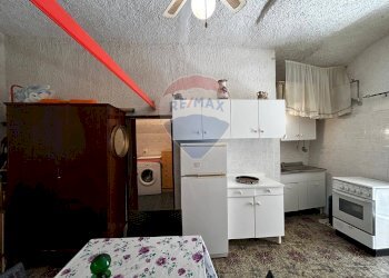 interno - Monolocale Via Amalfi
 
12, Vieste - foto 7