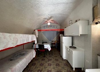 interno - Monolocale Via Amalfi
 
12, Vieste - foto 9