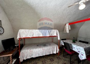 interno - Monolocale Via Amalfi
 
12, Vieste - foto 12