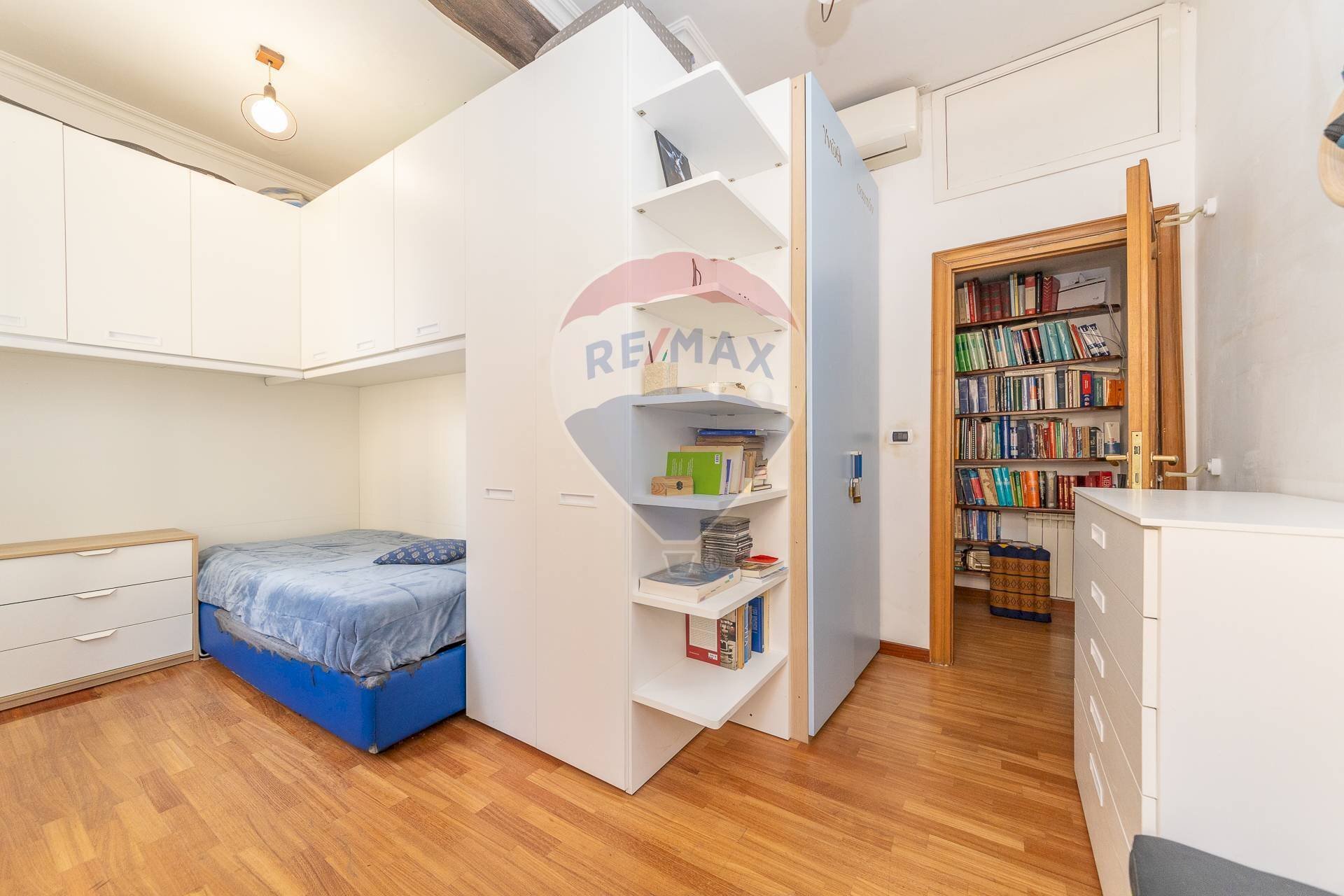 Camera / camera da letto - Four-room apartment Via Urbana
 
90, Roma - photo 2