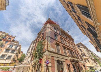 Edificio all\'aperto - Four-room apartment Via Urbana
90, Roma - photo 6