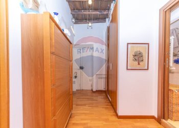 Hall / corridoio - Four-room apartment Via Urbana
90, Roma - photo 39