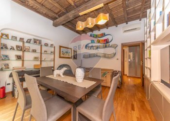 Sala da pranzo - Four-room apartment Via Urbana
90, Roma - photo 13