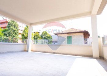 Terrazza - Quadrilocale Via Torino
 
25, Legnano - foto 19