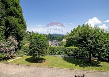 Giardino - Villa Via Don Giancarlo Rolando
 
15/A, Oleggio Castello - foto 5