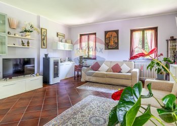 Soggiorno - Villa Via Don Giancarlo Rolando
 
15/A, Oleggio Castello - foto 1