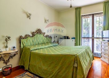 Camera / camera da letto - Villa Via Don Giancarlo Rolando
 
15/A, Oleggio Castello - foto 16