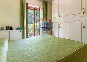 Camera / camera da letto - Villa Via Don Giancarlo Rolando
 
15/A, Oleggio Castello - foto 17