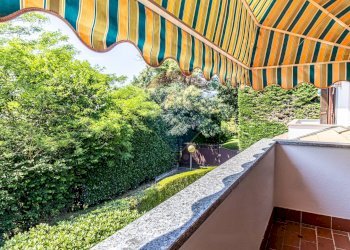 Balcone - Villa Via Don Giancarlo Rolando
 
15/A, Oleggio Castello - foto 42