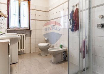 Bagno - Villa Via Don Giancarlo Rolando
 
15/A, Oleggio Castello - foto 43