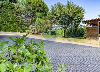 Giardino - Villa Via Don Giancarlo Rolando
 
15/A, Oleggio Castello - foto 56