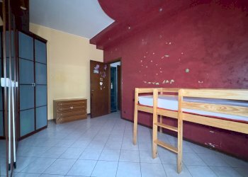Camera - Two-room apartment VIA PADRE RAVASI
95, Sesto San Giovanni - photo 17