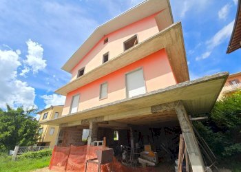 Foto 2 - Casa semi indipendente Via Macindole
 
snc, L'Aquila - foto 2