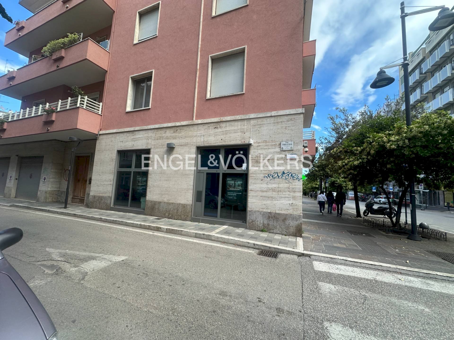 Foto 3 - Locale Commerciale VIA NICOLA FABRIZI
 
142 144, Pescara - foto 3