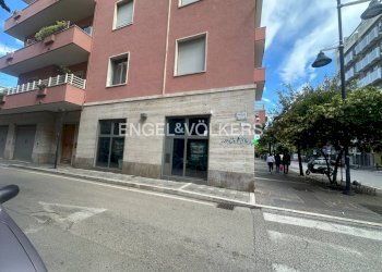 Foto 3 - Locale Commerciale VIA NICOLA FABRIZI
142 144, Pescara - foto 3